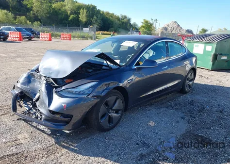 2018 Tesla Model 3 Long Range/Mid Range из США, поврежденный, VIN 5YJ3E1EA0JF016370